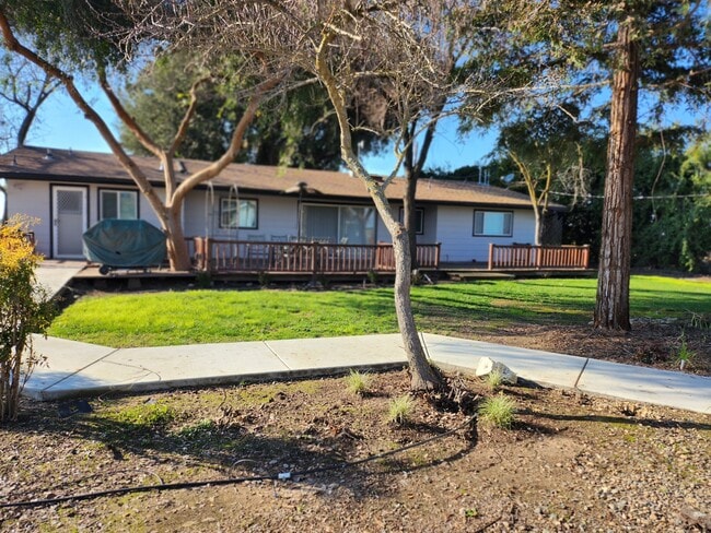 Building Photo - 38684 Rd 74