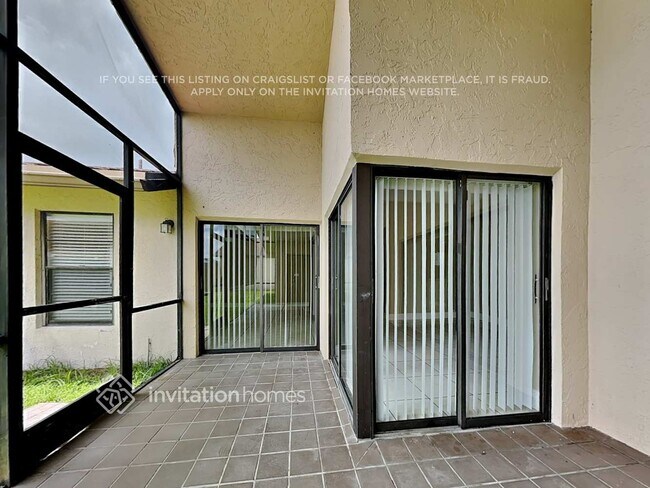 Building Photo - 11520 Whisper Sound Dr