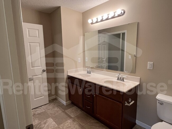 Building Photo - 6953 99th Ct S