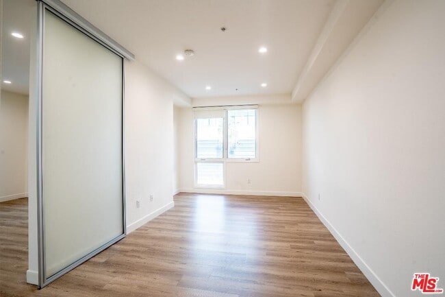 Building Photo - 1234 Wilshire Blvd