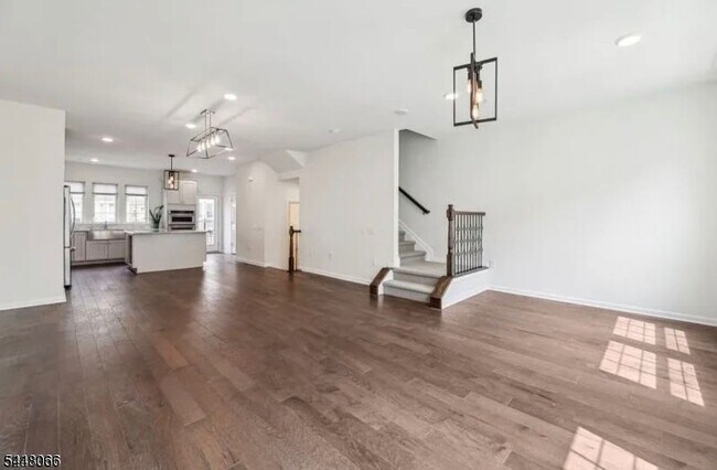 Building Photo - 4 Braeburn Ct