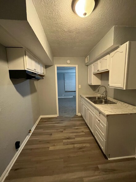 Building Photo - 20900 Crystal Ave