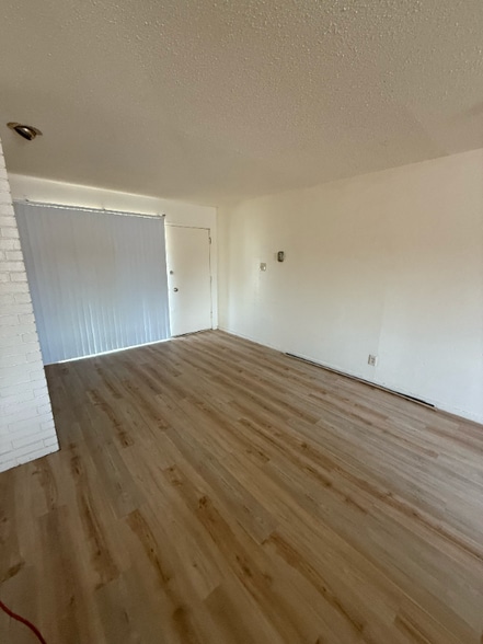 Primary Photo - 2601 N Kentucky Ave