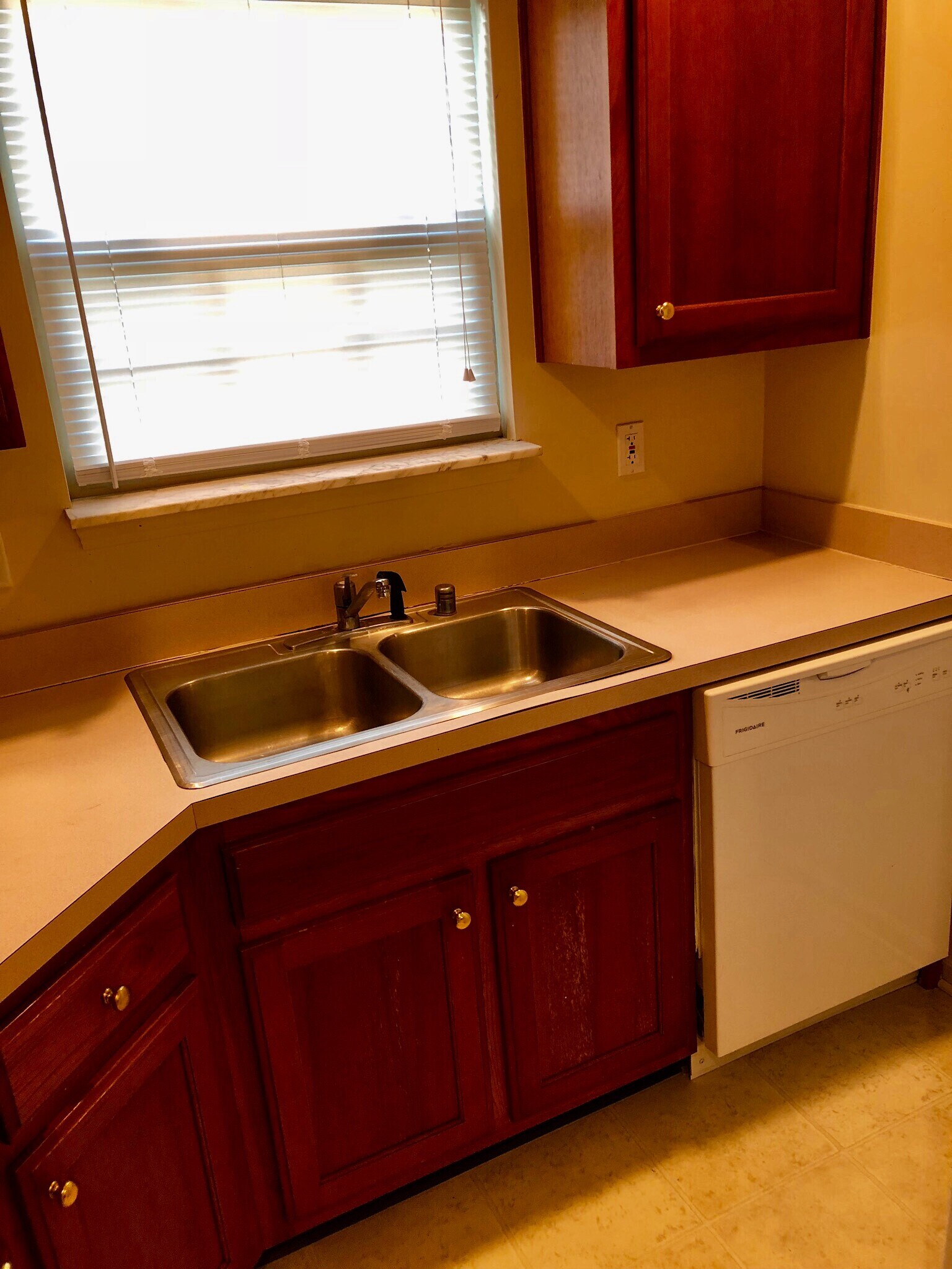 Building Photo - 1146 Northwood Loop