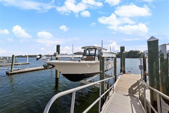 Building Photo - 1123 Abbeys Way