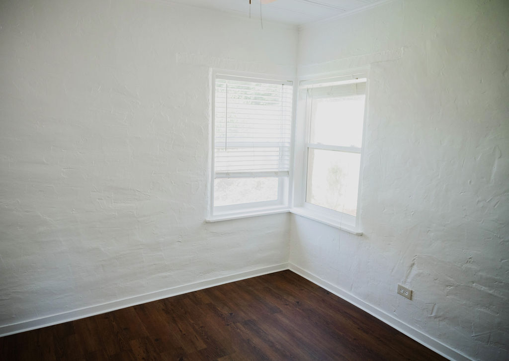 Building Photo - 907 Sierra St