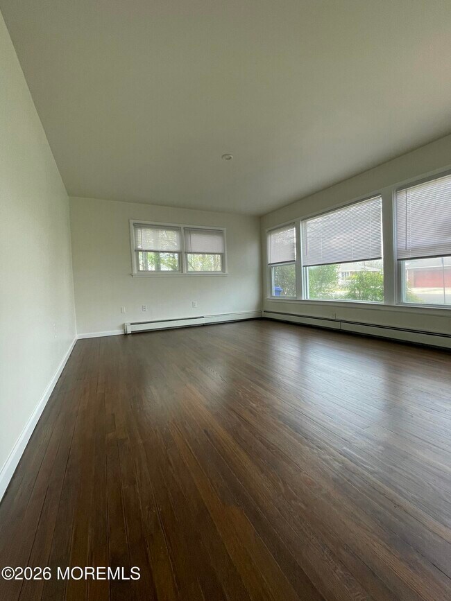 Building Photo - 2207 Adams Ave