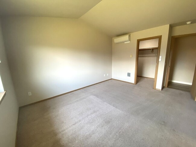 Building Photo - 3 Bed 2 Bath Home for Rent!