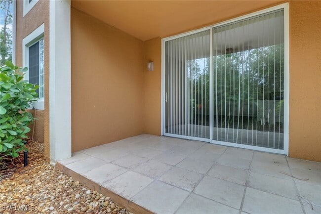 Building Photo - 1220 Wildwood Lakes Blvd