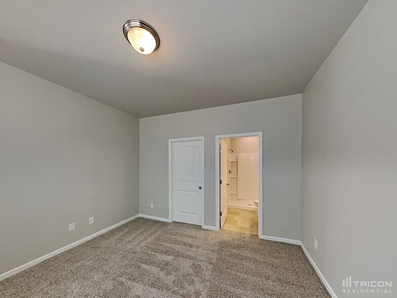 Building Photo - 631 Prominence Rd