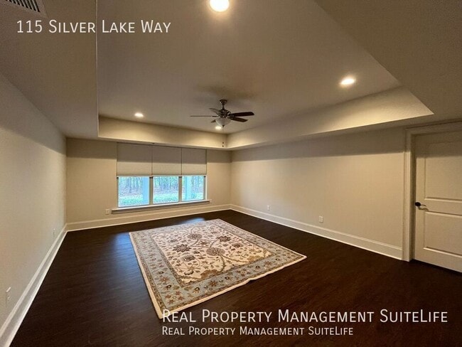 Building Photo - 115 Silver Lake Way