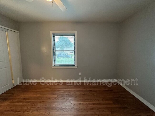 Building Photo - 3409 Willow Creek Dr