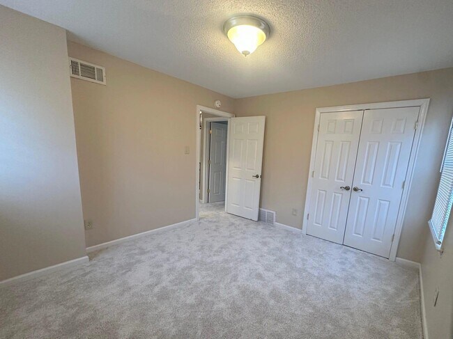 Building Photo - 2598 Cedar Ridge Dr