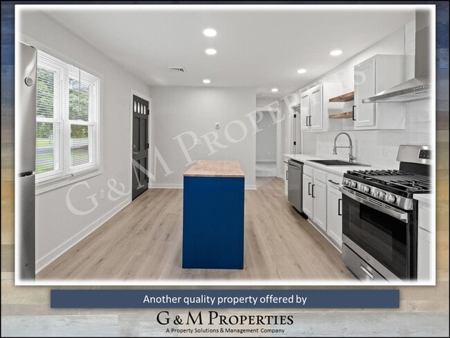 Building Photo - Fully Furnished 2-Bedroom Rental - Walk to Strong Hospital!