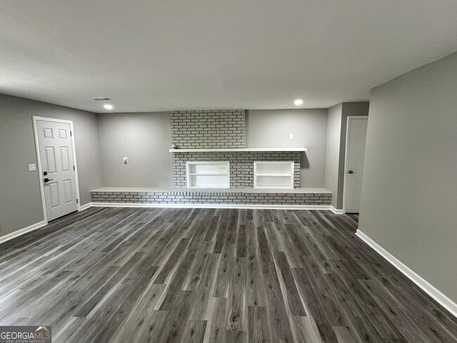 Building Photo - 1508 Vancouver Dr