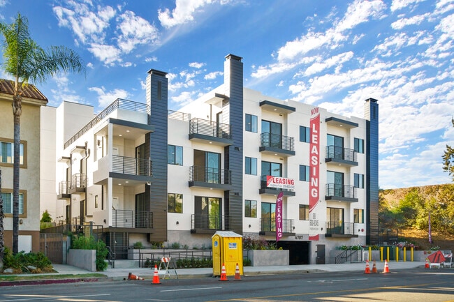 Building Photo - 4707 Fulton Ave