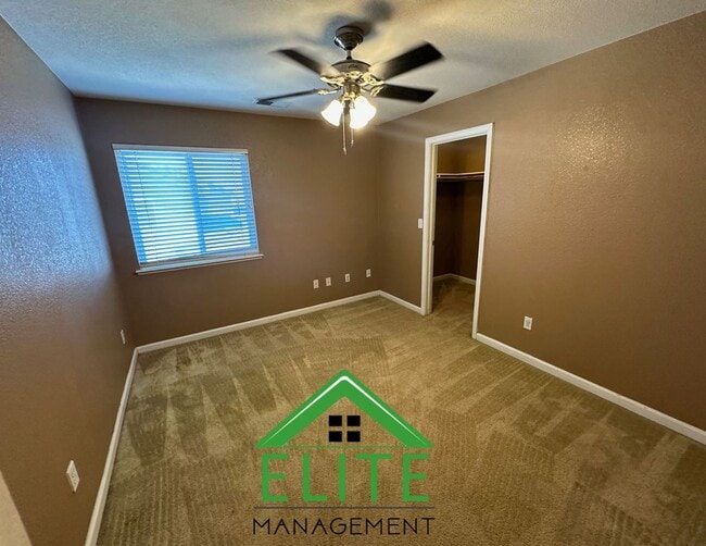 Building Photo - Spacious 6-Bedroom Home with Two Master Su...