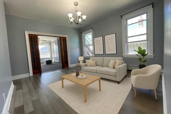 Primary Photo - 304 Fulton Ave