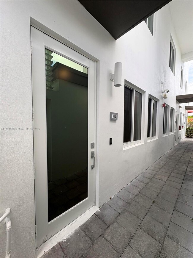 Building Photo - 6450 NW 102nd Ct