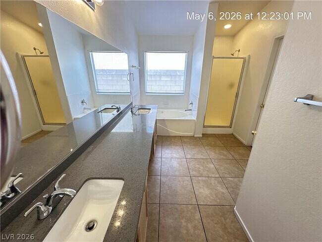 Building Photo - 916 Melic Way