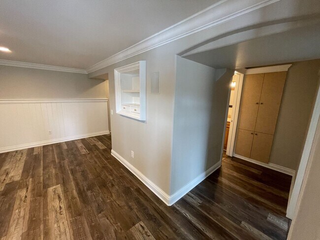 Building Photo - Charming Remodeled 5bd Country Home in Pal...