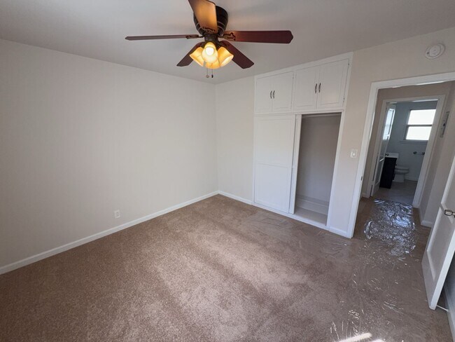 Building Photo - 178