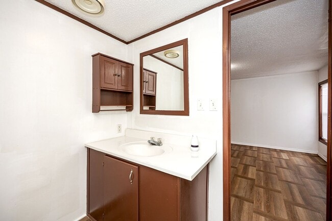 Building Photo - Elizabeth's RV Park -Mobile Homes-