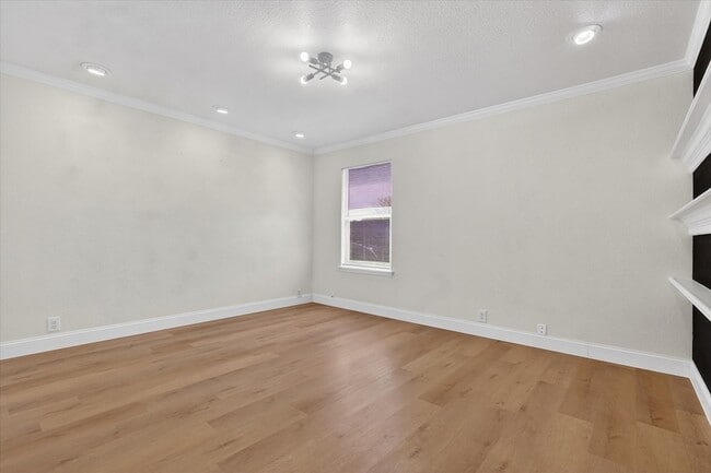 Building Photo - 9108 Tumbleweed Dr