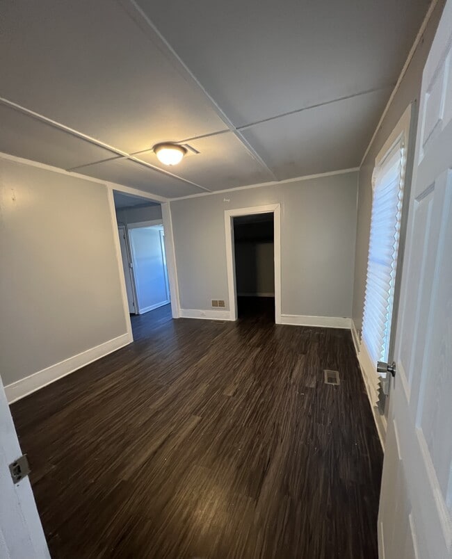 Building Photo - 1720 Portland St