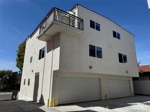 Building Photo - 11602 Valley View Ave