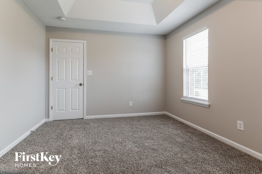Building Photo - 3217 Ivy Lake Ct