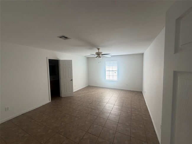 Building Photo - 7433 Faith Dr