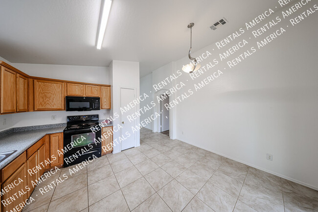Building Photo - 23942 W Hadley St