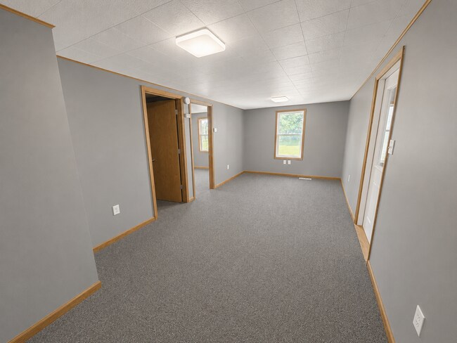 Building Photo - Spacious Family Home Near Schools and Parks in Rock Falls