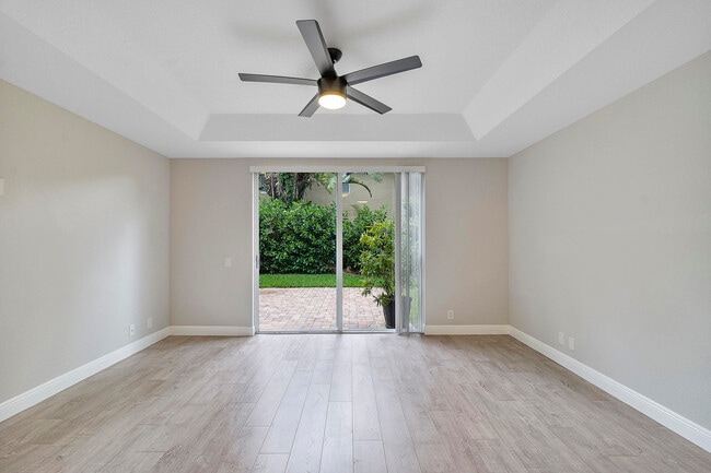 Building Photo - 6364 NW 78th Dr