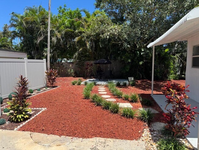 Building Photo - $2,690