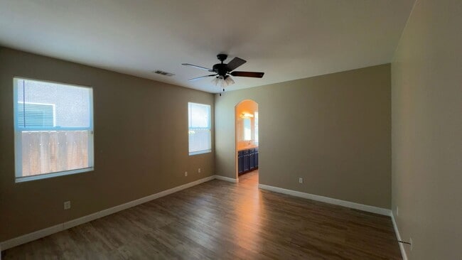 Building Photo - Beautiful Home for Rent in NW Shannon Ranch