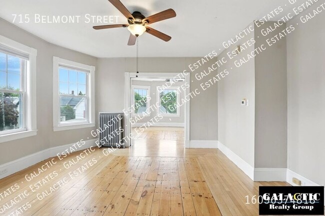 Building Photo - 715 Belmont St