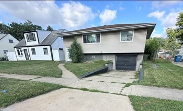 Building Photo - Spacious 3-Bedroom 2 Bath Home in Gary