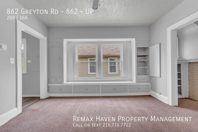 Building Photo - 862 Greyton Rd