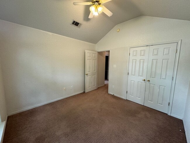 Building Photo - 4201 Lost Oak Dr