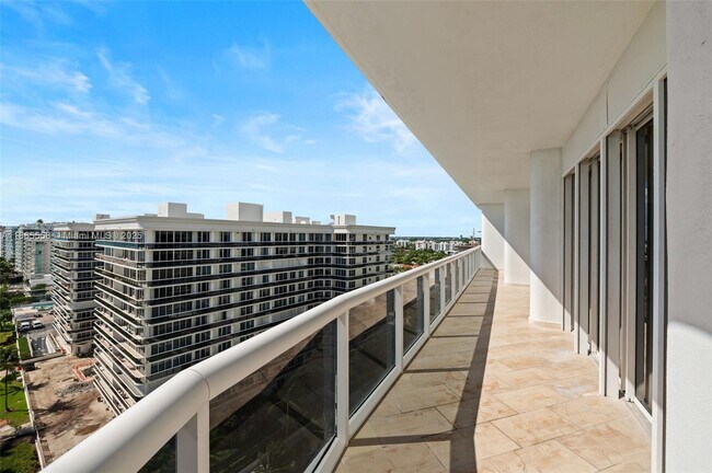 Building Photo - 9601 Collins Ave