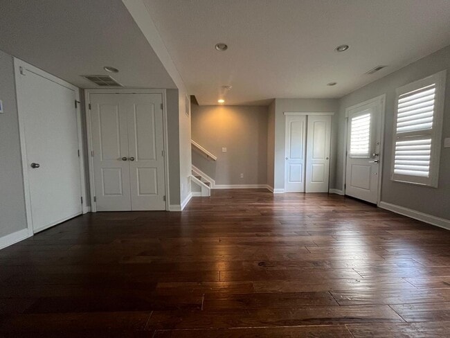Building Photo - 5932 Winberry Creek Dr