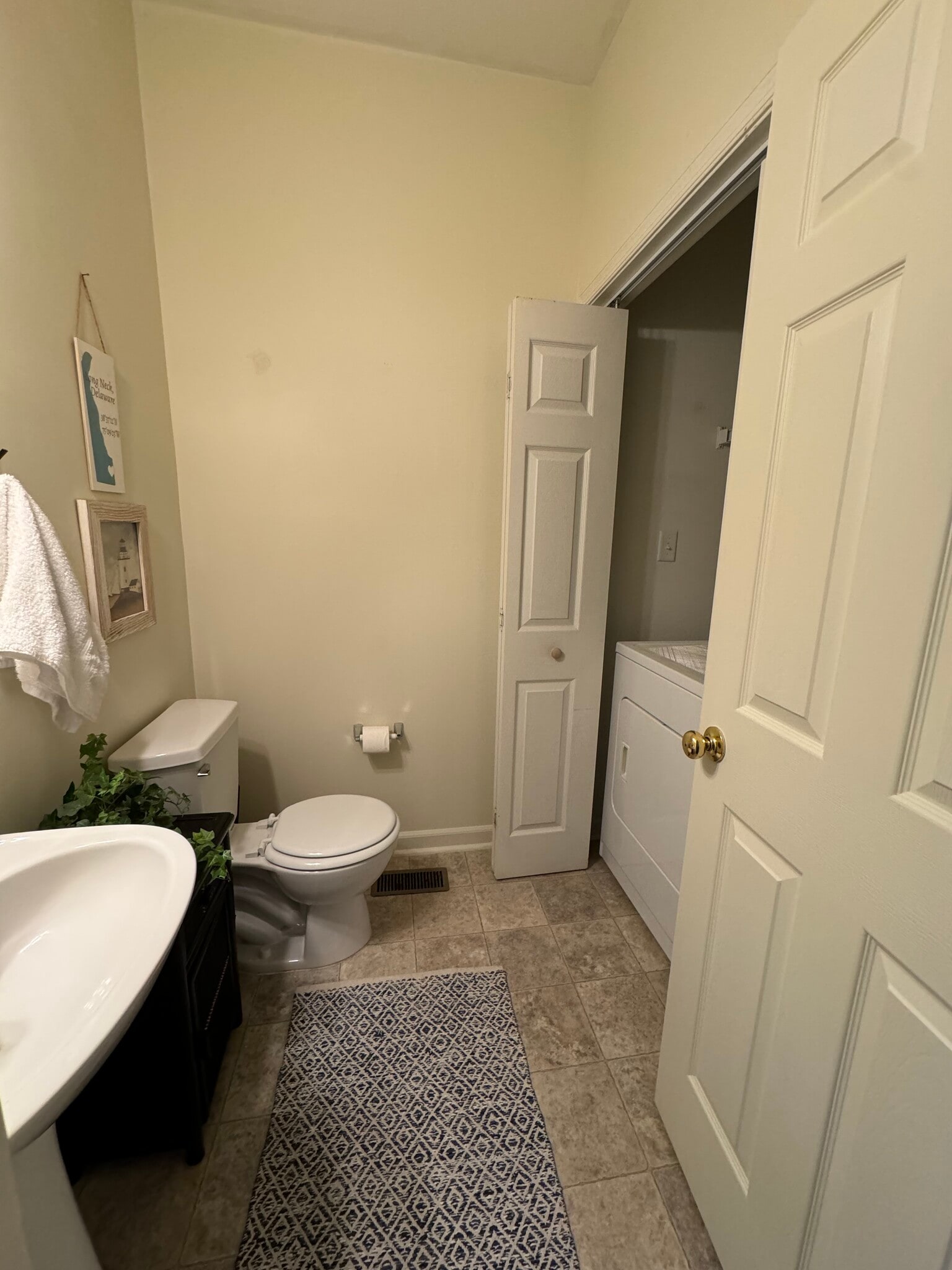 Building Photo - 35821 S Gloucester Cir