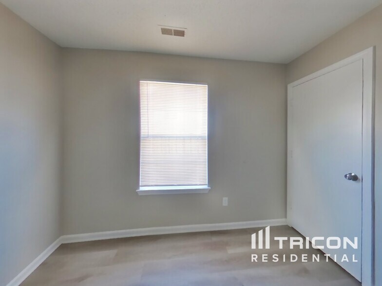 Building Photo - 4349 Trace Wood Ct