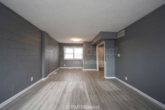 Building Photo - 6064 E 16th St