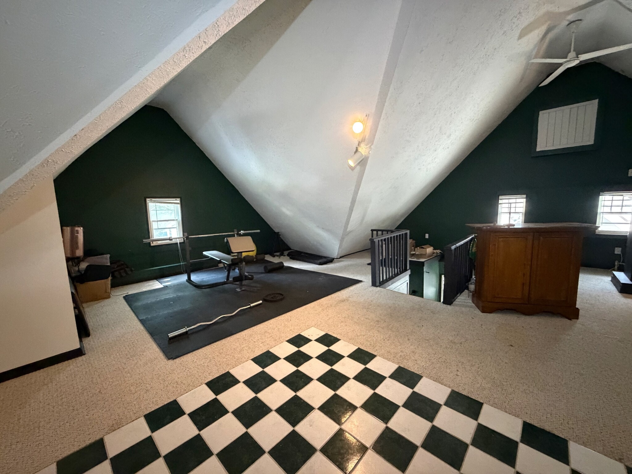 Attic - 610 Parkwood St NE