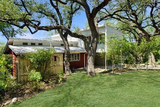 Building Photo - 1806 Alta Vista Ave
