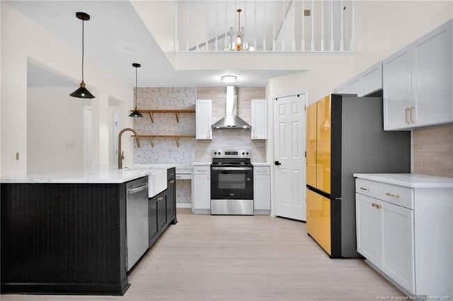 Building Photo - 160 Carolina Way