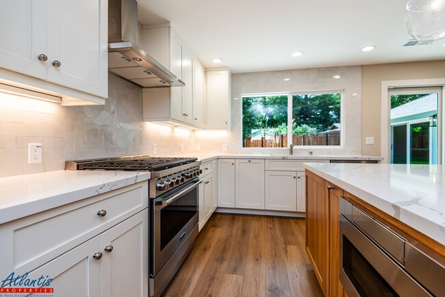 Building Photo - Stunning Home | Completely Remodeled | Des...